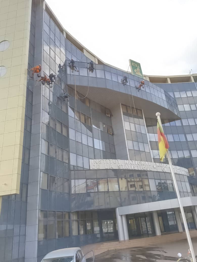 Lessivage-du-batiment-de-la-statistique-Yaounde.jpeg